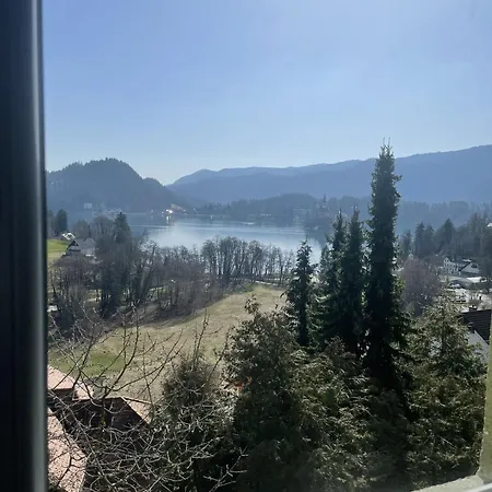Apartma Z Razgledom *